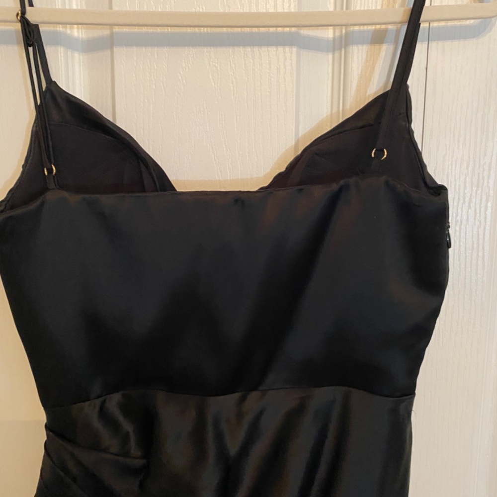 Dress - Picture 6 of 8
